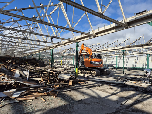 Bens Demolition Division photo Demolition of 10 acre factory site