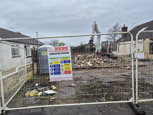 Bens Demolition Division job House demo in Severn Beach near Bristol photo number 2